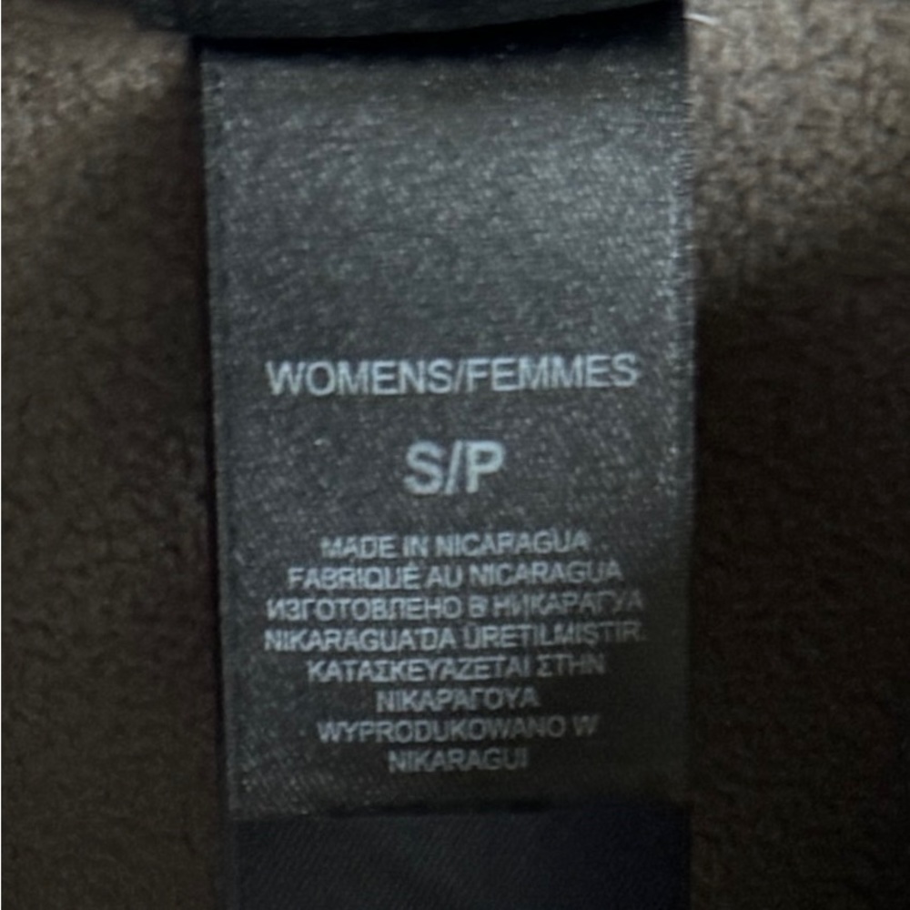 *NEW* - NORTH FACE "WOMEN'S' NEVER STOP EXPLORING JACKET (SMALL) - Picture 13 of 13